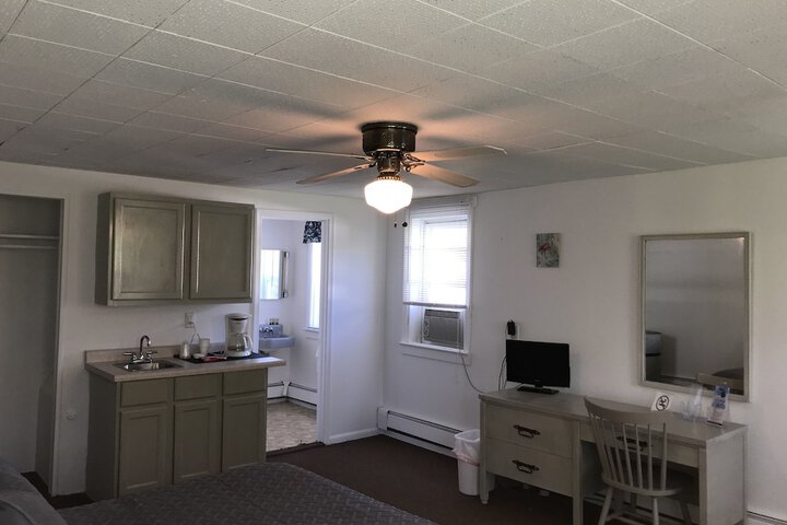 Room 8 of 31