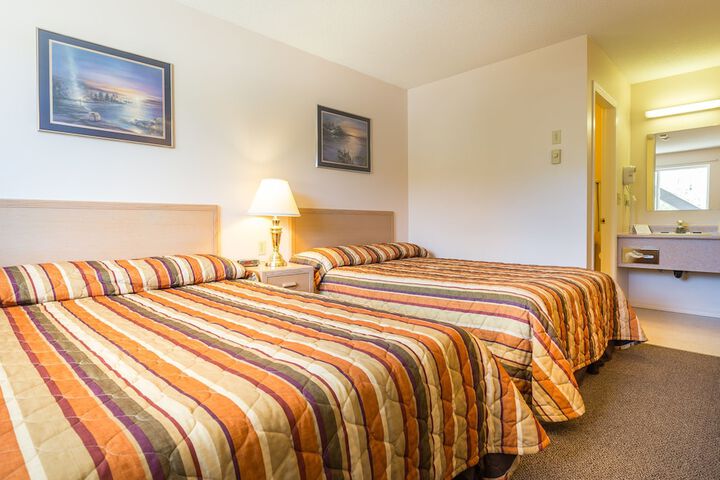 Room 34 of 40