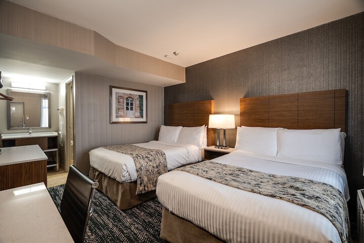 Room 42 of 78