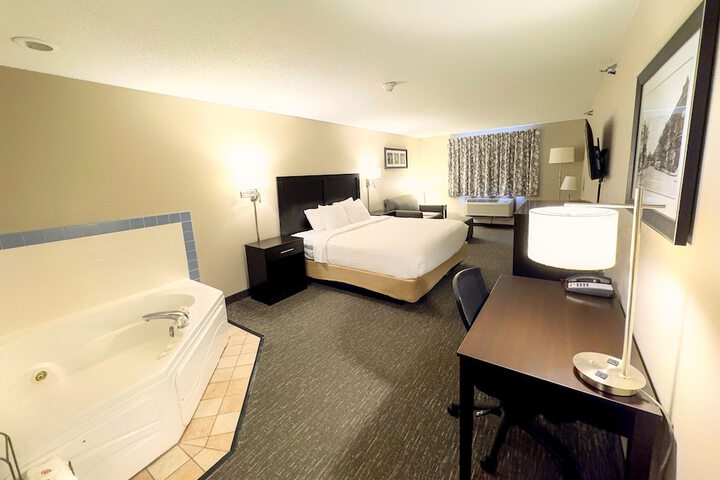 Room 16 of 34