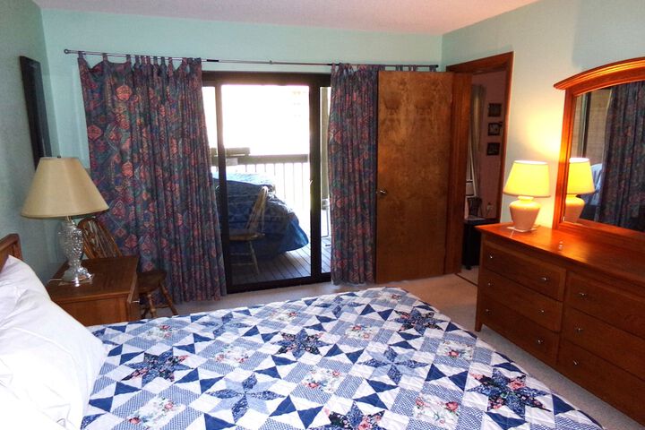 Room 11 of 36