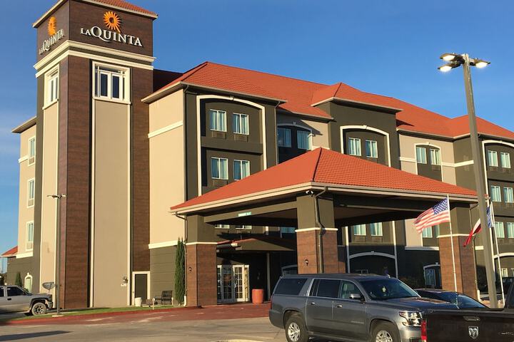 Hotel 4 of 30