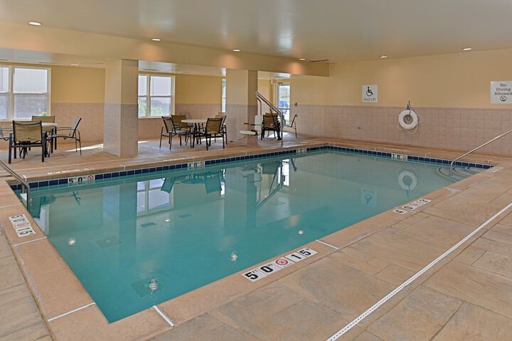 Holiday Inn Express St. Louis West - OFallon by IHG