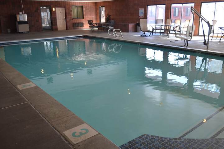 Pool 4 of 36