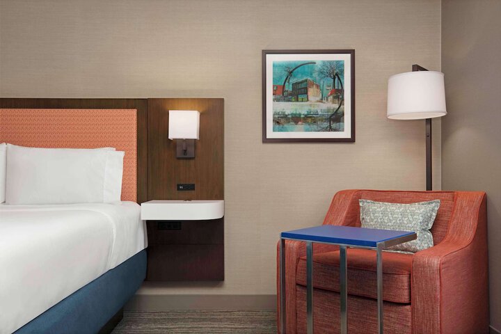 Room 26 of 37