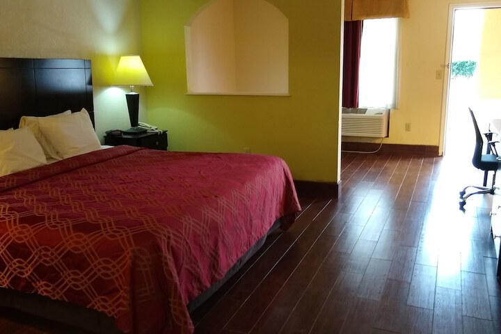 Room 56 of 96
