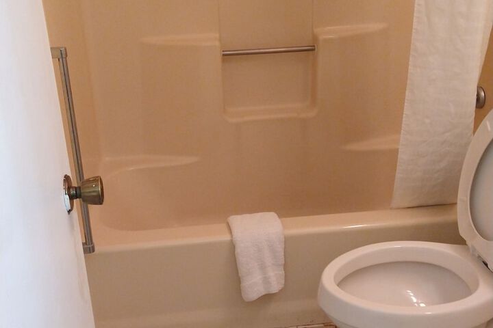 Room 64 of 126