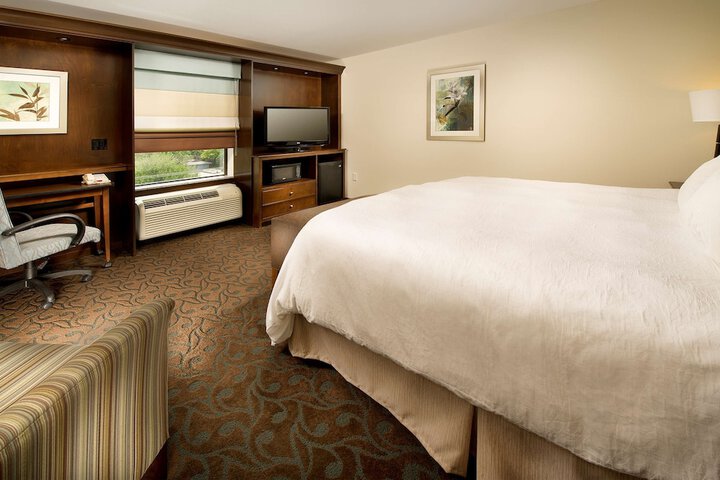 Room 12 of 24