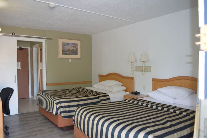 Room 35 of 63