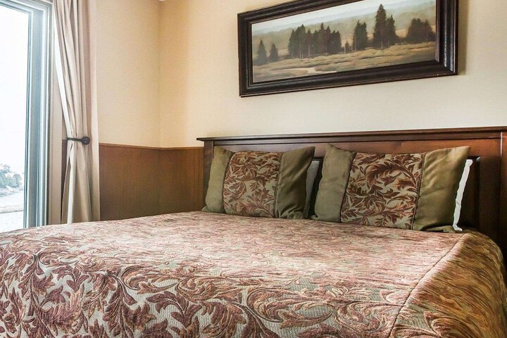 Yellowstone Valley Lodge an Ascend Collection Hotel