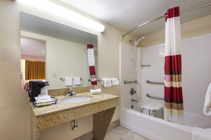 Red Roof Inn Shelbyville