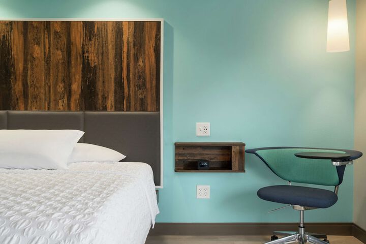 Tru by Hilton York