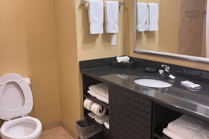 Comfort Inn & Suites Fort Smith I-540