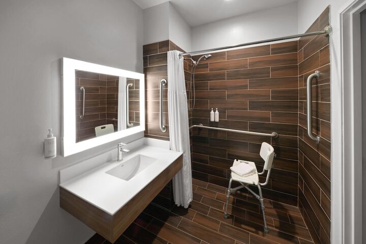 Microtel Inn & Suites by Wyndham Baton Rouge Airport