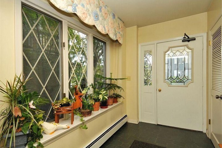 Second Street Suite