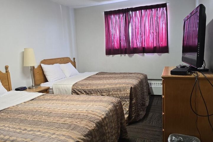 Camelot Court Motel
