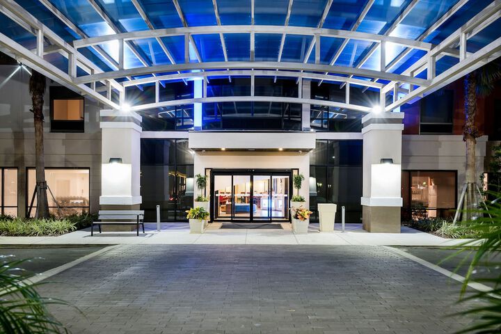 Holiday Inn Express & Suites Lakeland South by IHG
