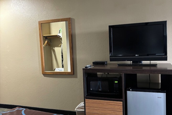 Room 14 of 56