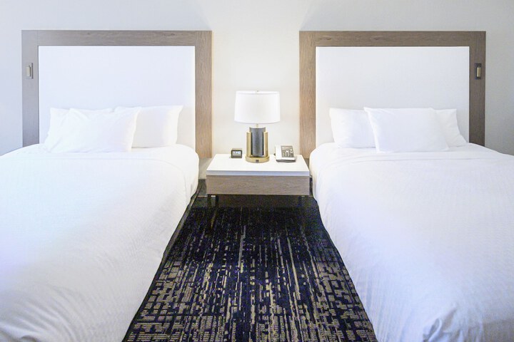 Room 20 of 37