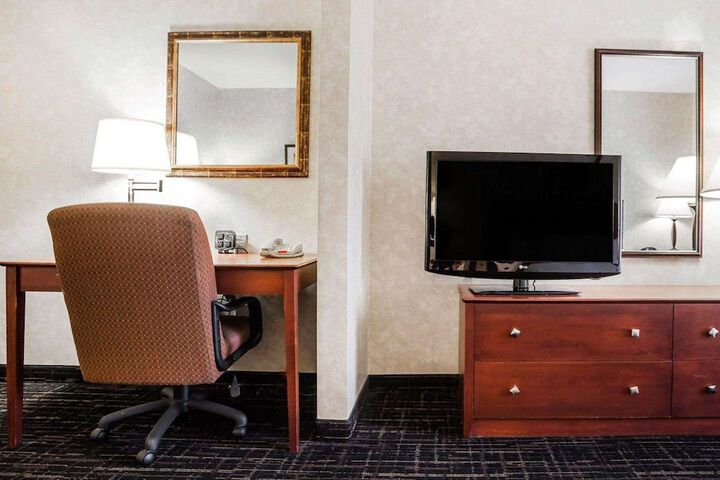 Room 18 of 29