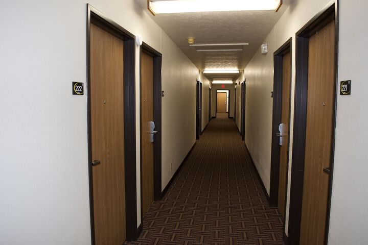Ballroom/Hall 40 of 44