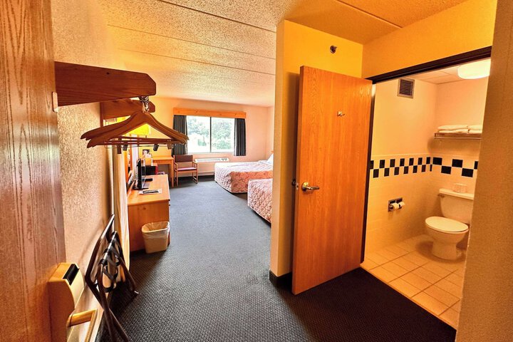 Room 30 of 57