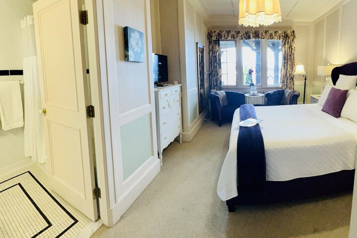 Room 18 of 68