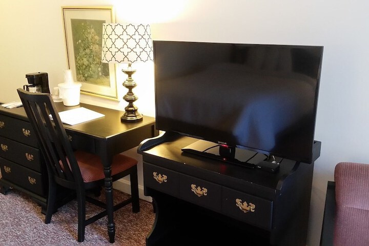 Room 14 of 37