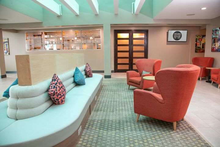 Holiday Inn Metairie New Orleans by IHG