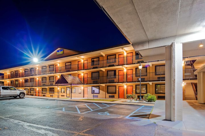 Hotel 2 of 24