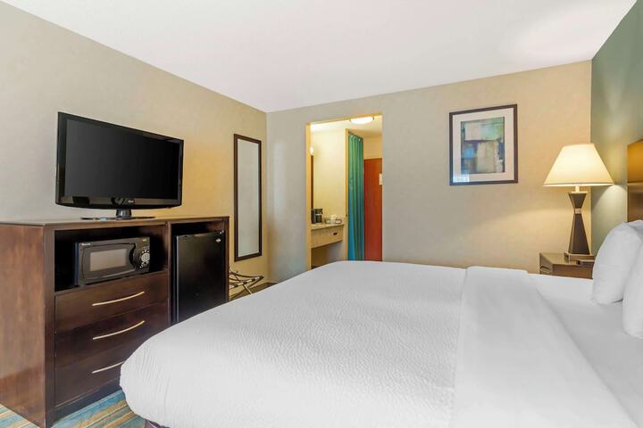 Room 31 of 40