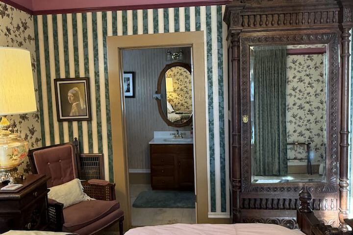 Room 7 of 22
