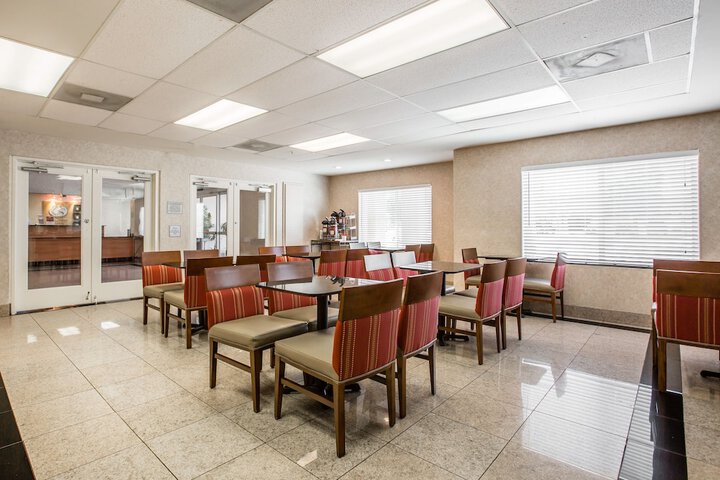 Comfort Suites Victorville-Hesperia