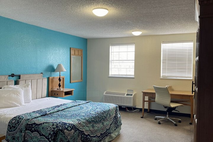 Room 15 of 46