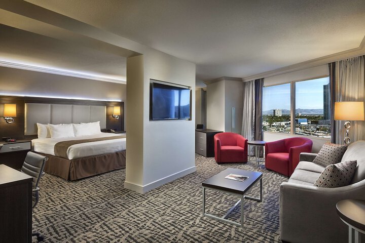 Room 71 of 143