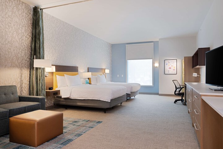 Home2 Suites by Hilton Atlanta Airport College Park