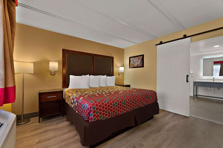 Room 37 of 50