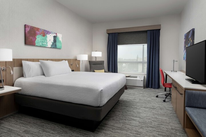 Room 26 of 42