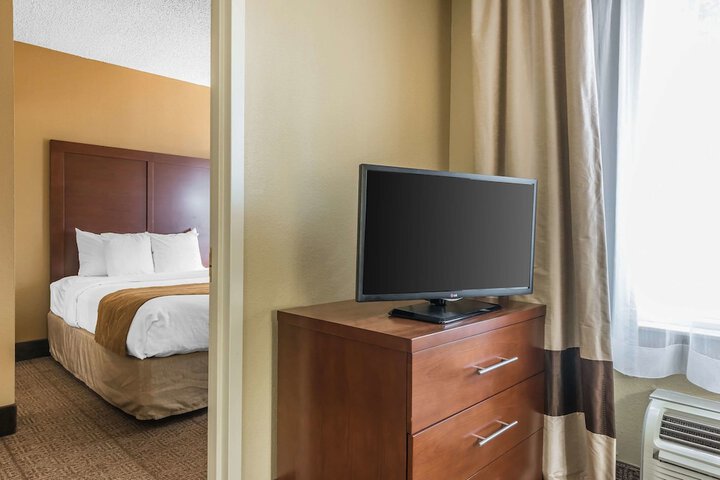 Room 26 of 34