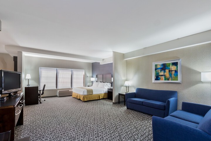 Room 28 of 45