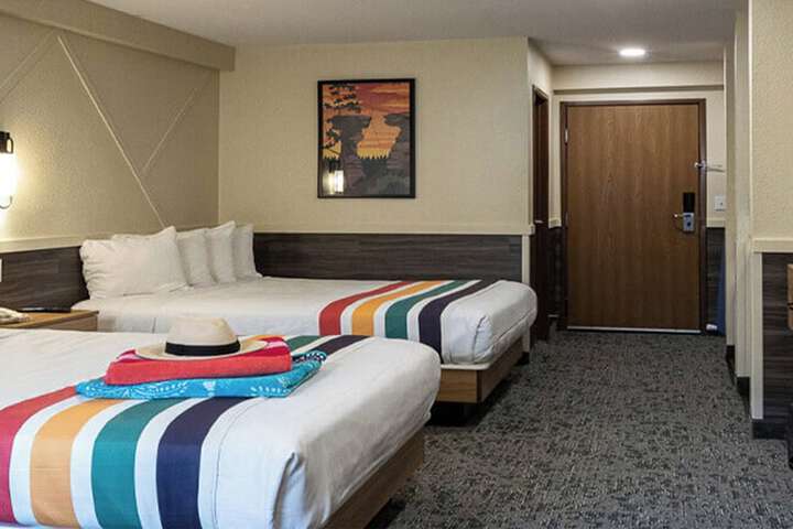 Room 28 of 59