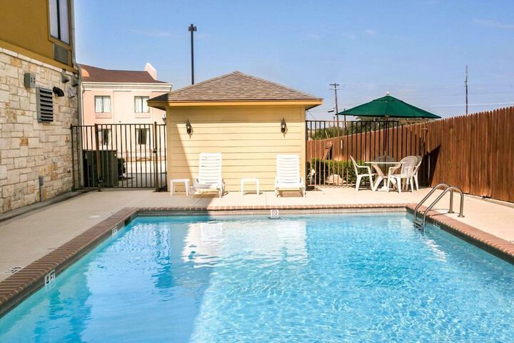 Pool 5 of 31