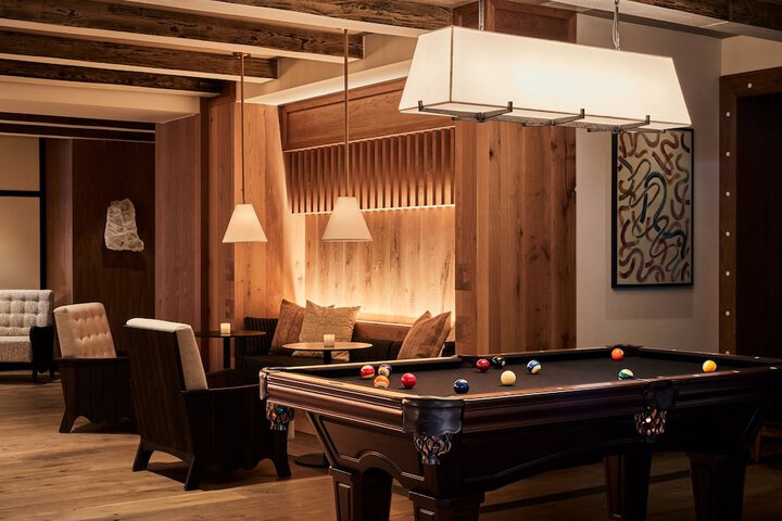 Madeline Hotel & Residences Auberge Collection