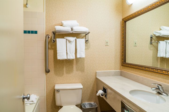 Best Western Inn & Suites