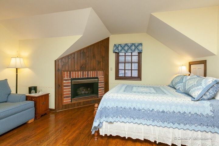 Room 28 of 42