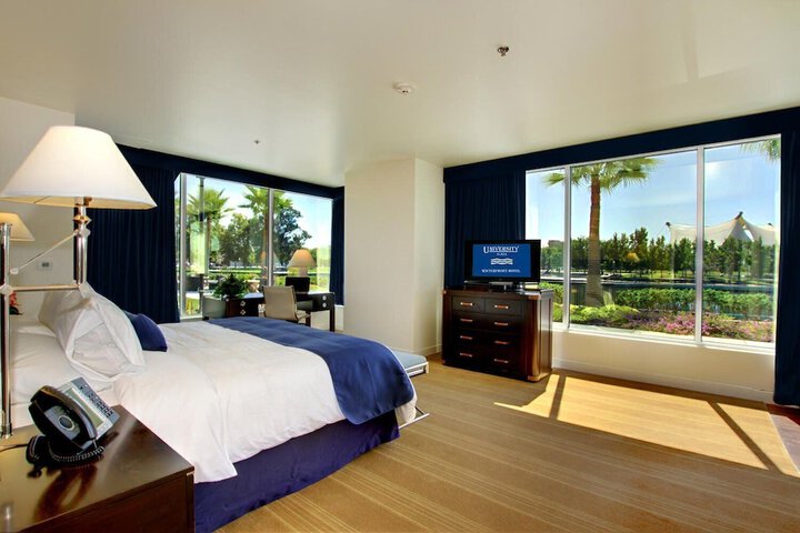 Room 18 of 37