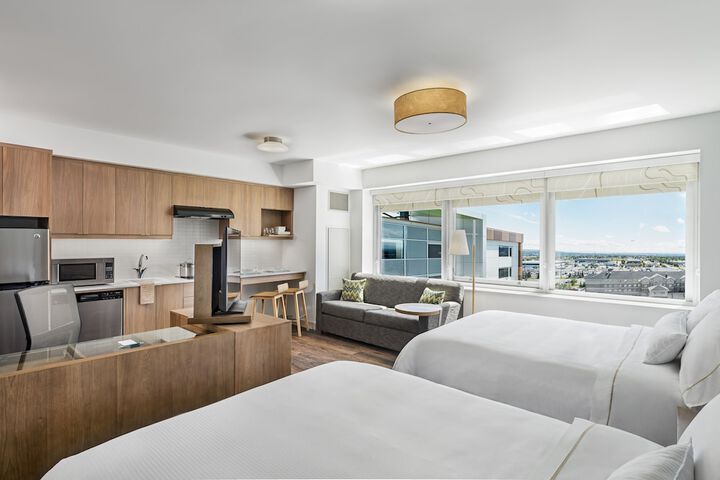 Room 13 of 21