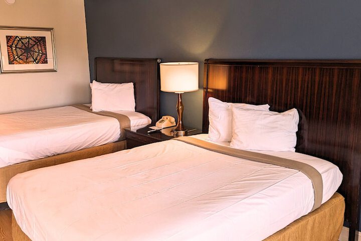 Room 9 of 20