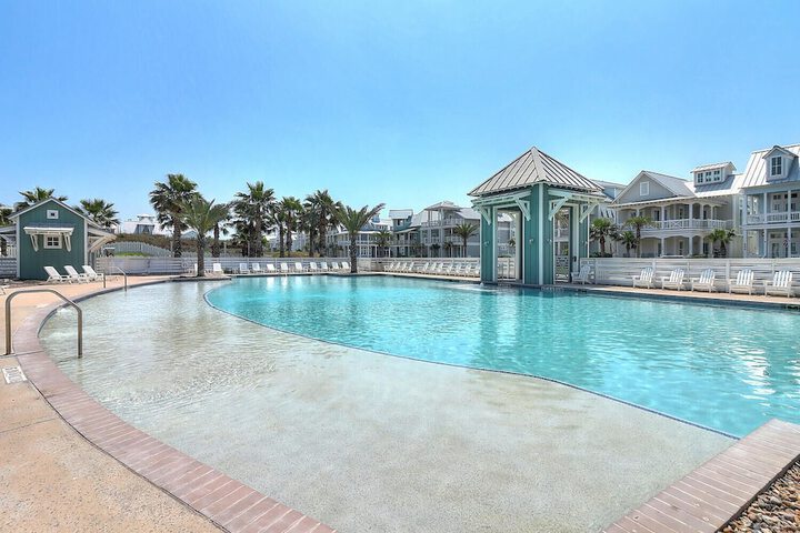 Pool 10 of 54
