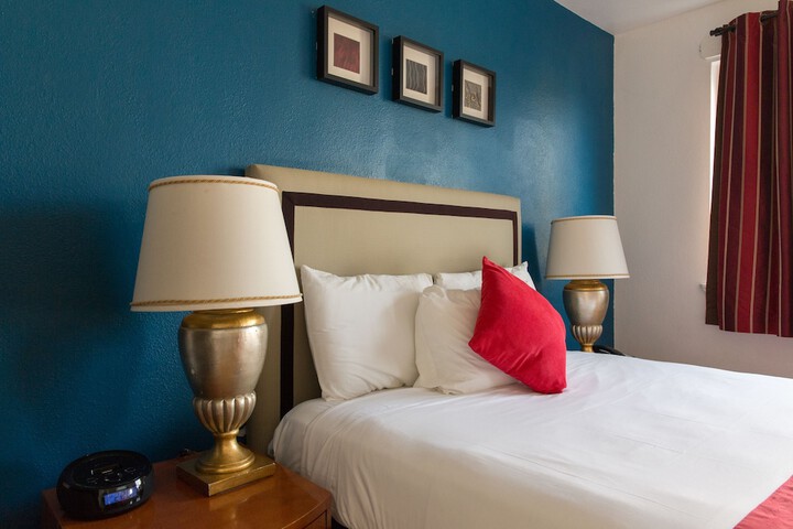 Alpine Inn & Suites